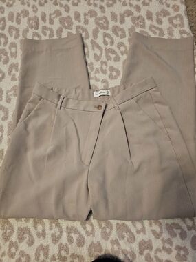 Abercrombie & Fitch Tailored Pleated Dress Pants - Light Beige